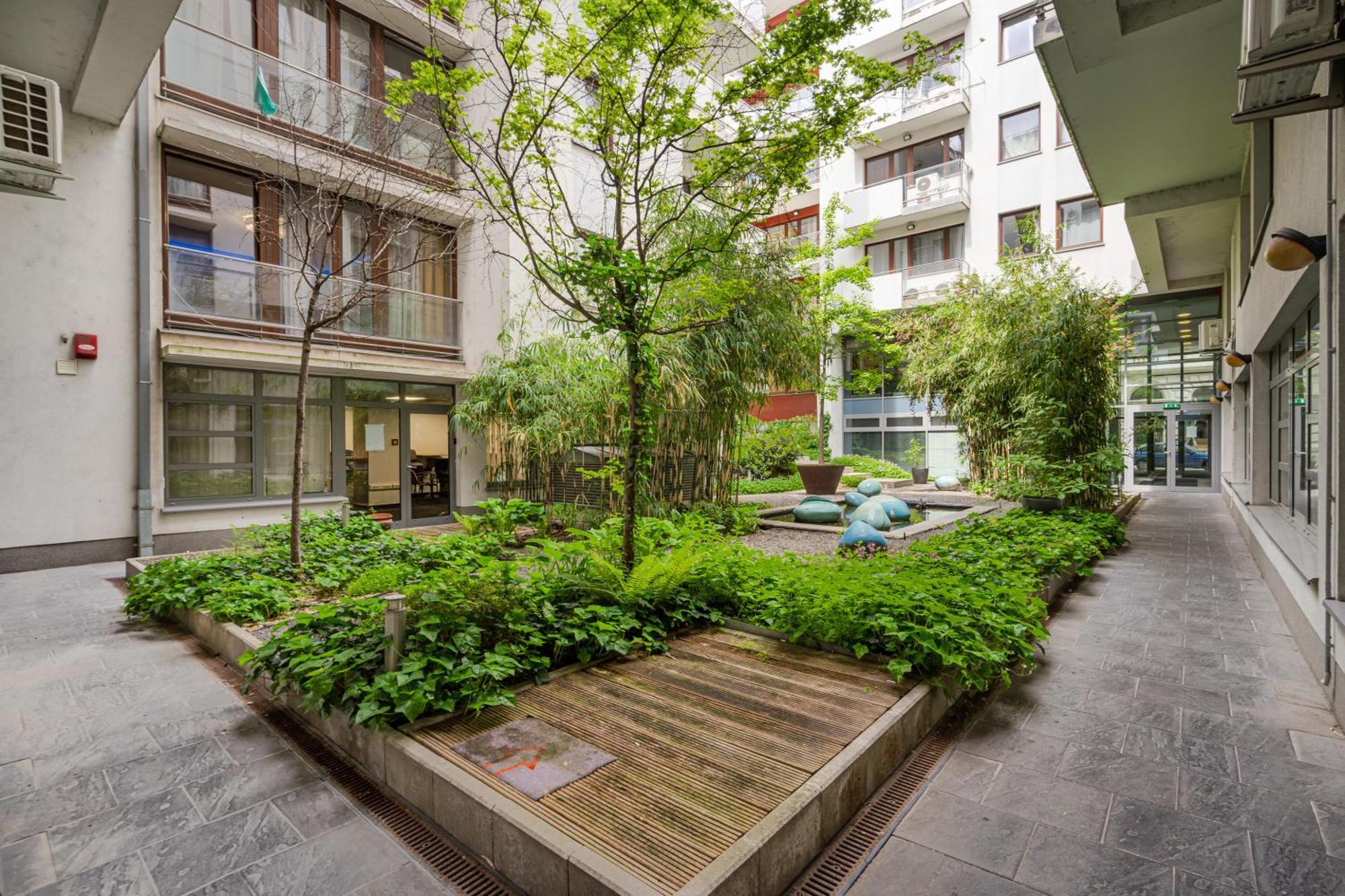 Home Of Serenity - 2 Bdr, Free Parking And Terrace Budapest Eksteriør billede